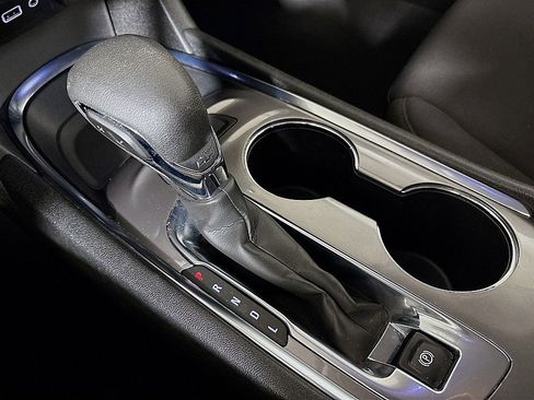 Used 2023 Chevrolet Malibu LT image 17