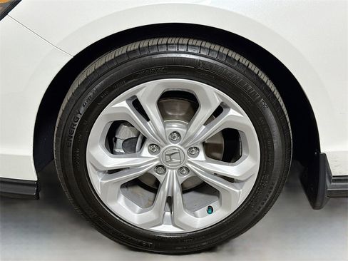 Used 2025 Honda Accord LX image 27