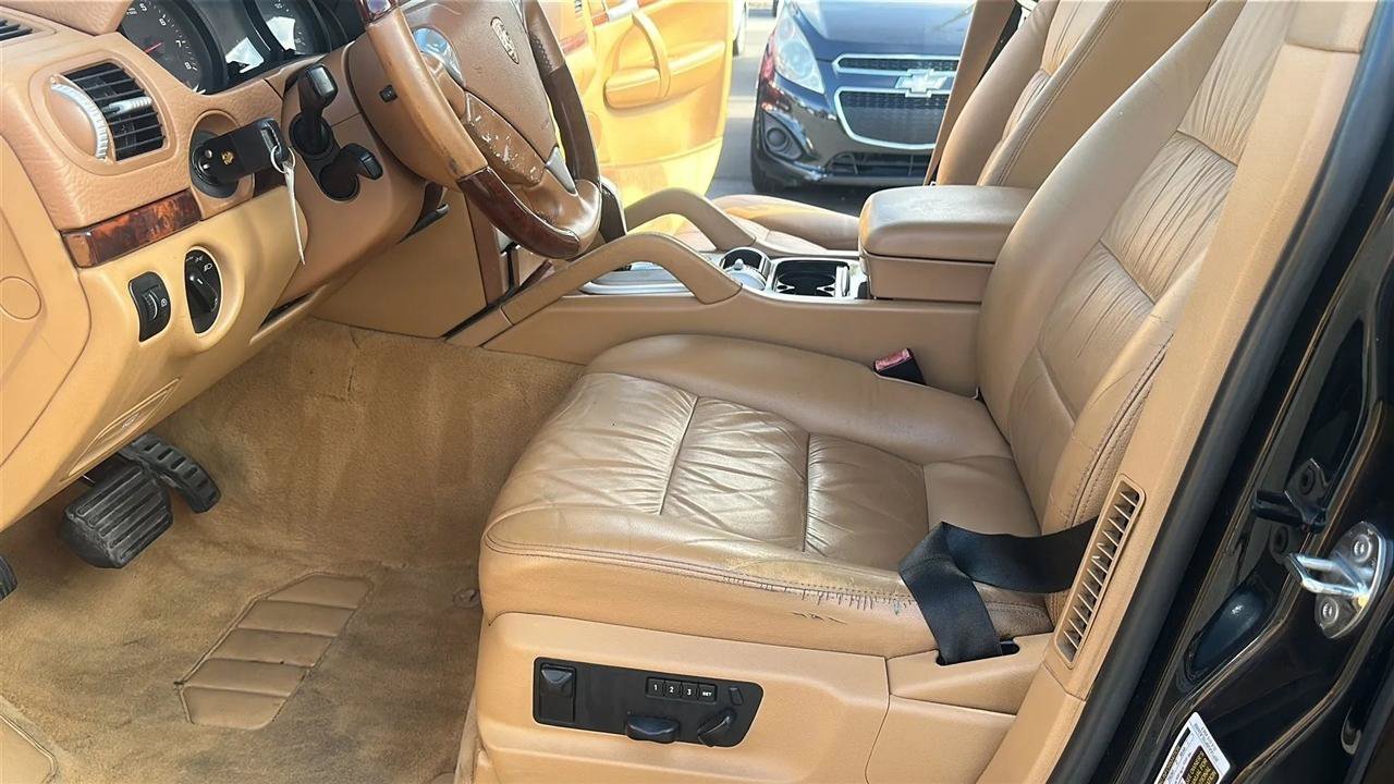 Used 2006 Porsche Cayenne AWD/4WD image 21