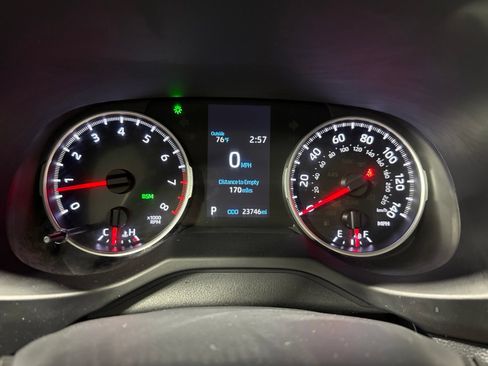 Used 2021 Toyota RAV4 XLE Premium AWD/4WD image 27