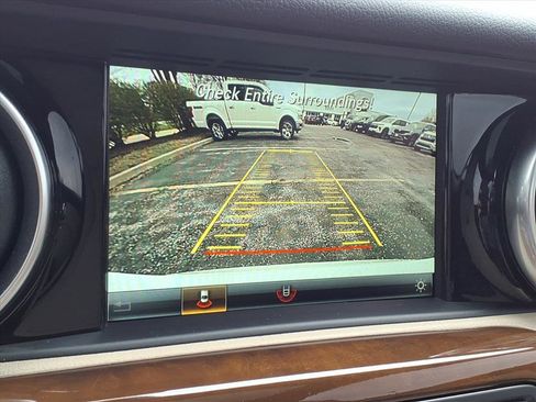 Used 2019 Mercedes-Benz SLC 300 image 12