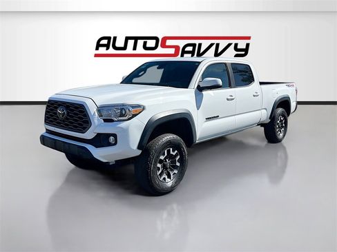 Used 2022 Toyota Tacoma TRD Off-Road image 3