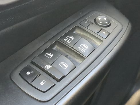 Used 2022 Jeep Cherokee Trailhawk image 22