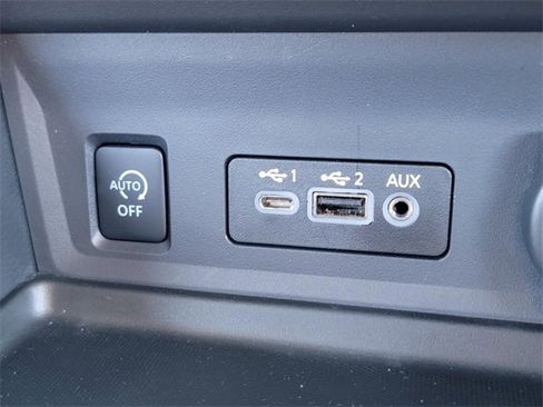 Used 2025 Nissan Sentra SR image 27