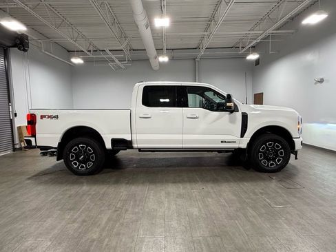 New 2026 Ford F250 Platinum AWD/4WD image 3