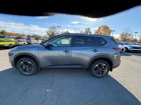 New 2026 Nissan Rogue SV image 8