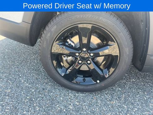 New 2025 Jeep Grand Cherokee L Limited w/ Black Appearance Package image 25