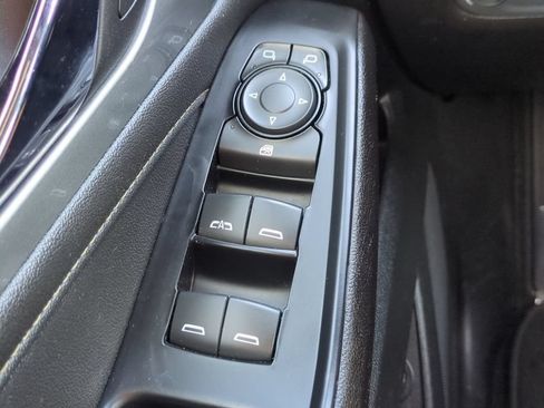 Used 2023 Chevrolet Traverse LT FWD image 24