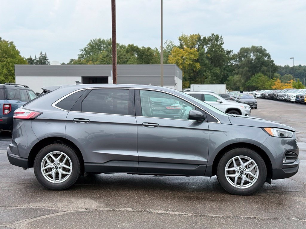 Used 2024 Ford Edge SEL w/ Convenience Package AWD/4WD image 30