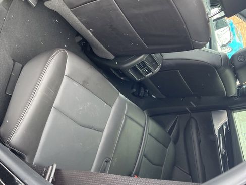 Certified 2025 Cadillac XT5 Premium Luxury image 7