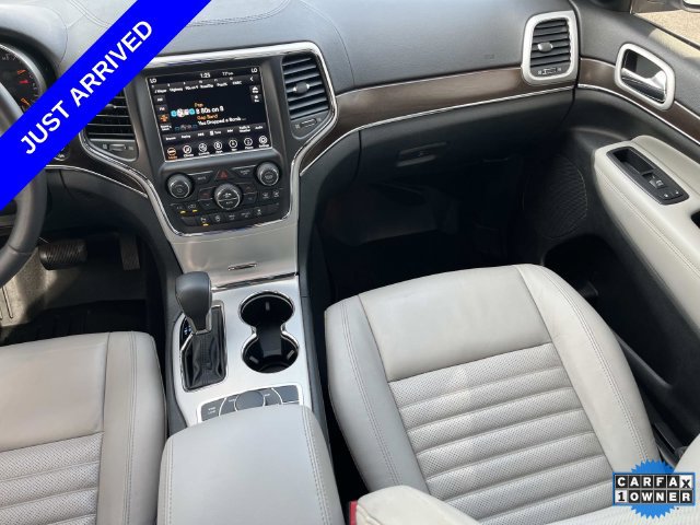 Used 2018 Jeep Grand Cherokee Limited AWD/4WD image 15
