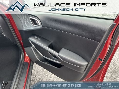 Used 2022 Kia Soul LX w/ Technology Package FWD image 33