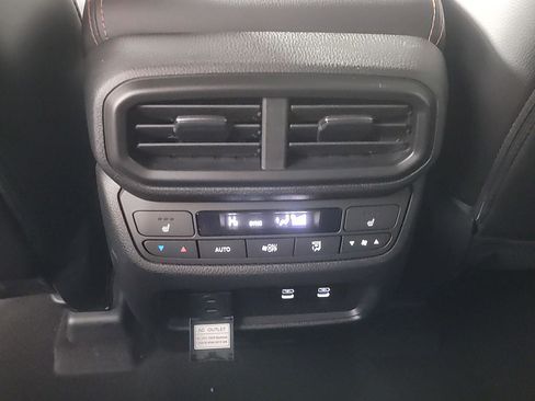 New 2026 Honda Pilot TrailSport image 17