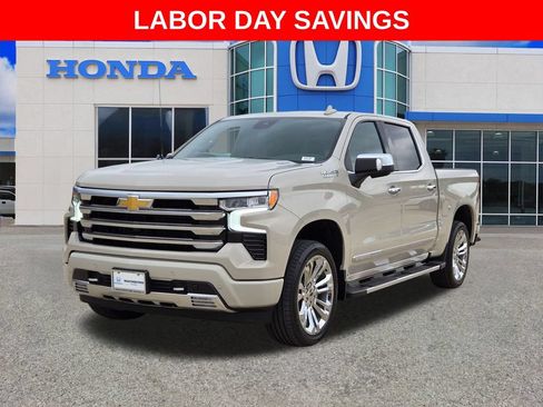 Used 2026 Chevrolet Silverado 1500 High Country AWD/4WD image 7