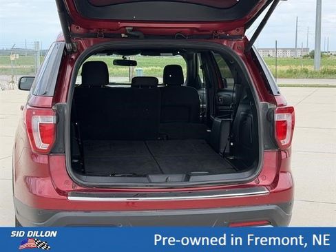 Used 2018 Ford Explorer XLT w/ Equipment Group 201A AWD/4WD image 5