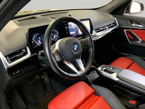 Used 2025 BMW X1 xDrive28i AWD/4WD image 17