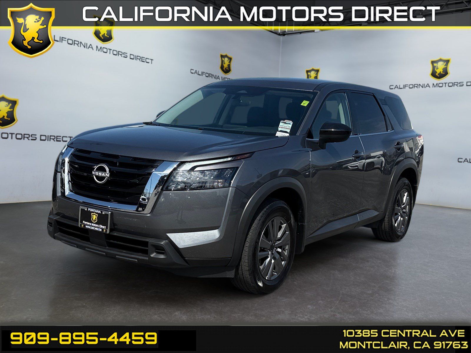 Used 2025 Nissan Pathfinder S FWD image 1