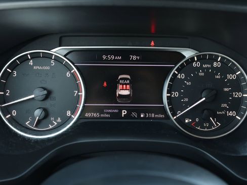Used 2024 Nissan Rogue SV FWD image 17