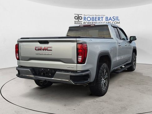Used 2020 GMC Sierra 1500 SLE w/ SLE Value Package image 5