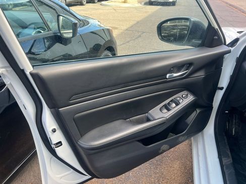 Used 2025 Hyundai Sonata SEL FWD image 18