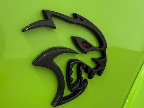 Used 2019 Dodge Challenger SRT Hellcat Redeye image 40