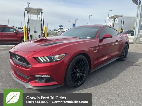 Used 2017 Ford Mustang GT Premium w/ GT Performance Package RWD image 13