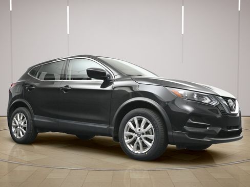 Certified 2021 Nissan Rogue Sport S FWD image 22
