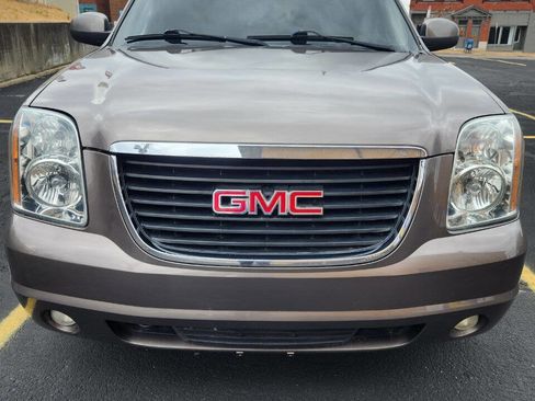 Used 2014 GMC Yukon XL SLT image 4