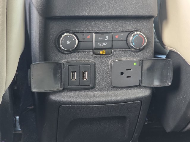 Used 2018 Ford Explorer Platinum AWD/4WD image 21