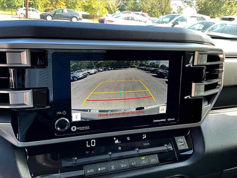 Used 2022 Toyota Tundra SR5 w/ Convenience Package RWD image 25