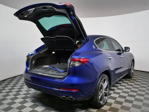 Used 2023 Maserati Levante GT AWD/4WD image 27