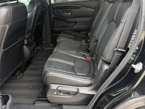 Used 2024 Honda Pilot EX-L image 13