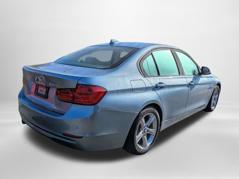 Used 2014 BMW 320i Sedan image 4