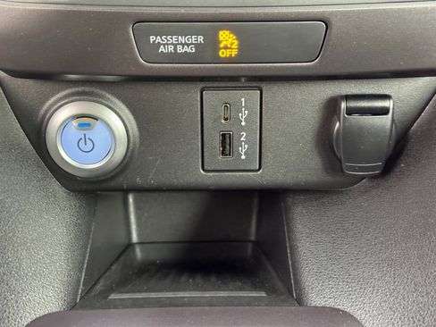 Used 2023 Nissan Leaf S image 25