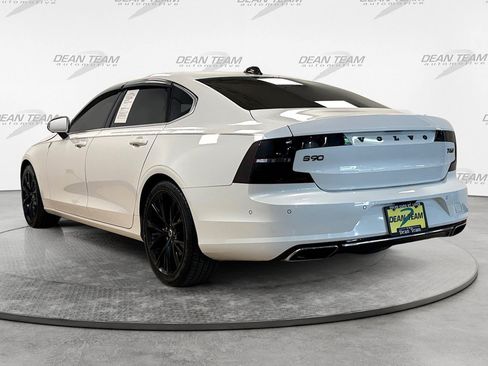 Used 2018 Volvo S90 T6 Momentum w/ Convenience Package AWD/4WD image 6