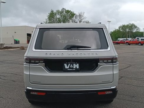 Used 2022 Jeep Grand Wagoneer Series II w/ Premium Group II AWD/4WD image 34