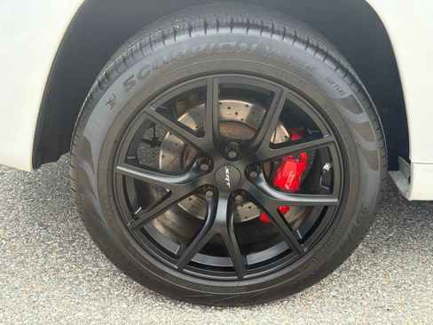 Used 2021 Jeep Grand Cherokee SRT AWD/4WD image 14