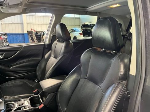 Used 2019 Subaru Forester Limited AWD/4WD image 23