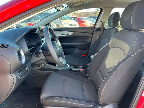 Used 2024 Kia Forte LXS w/ LXS Technology Package image 24