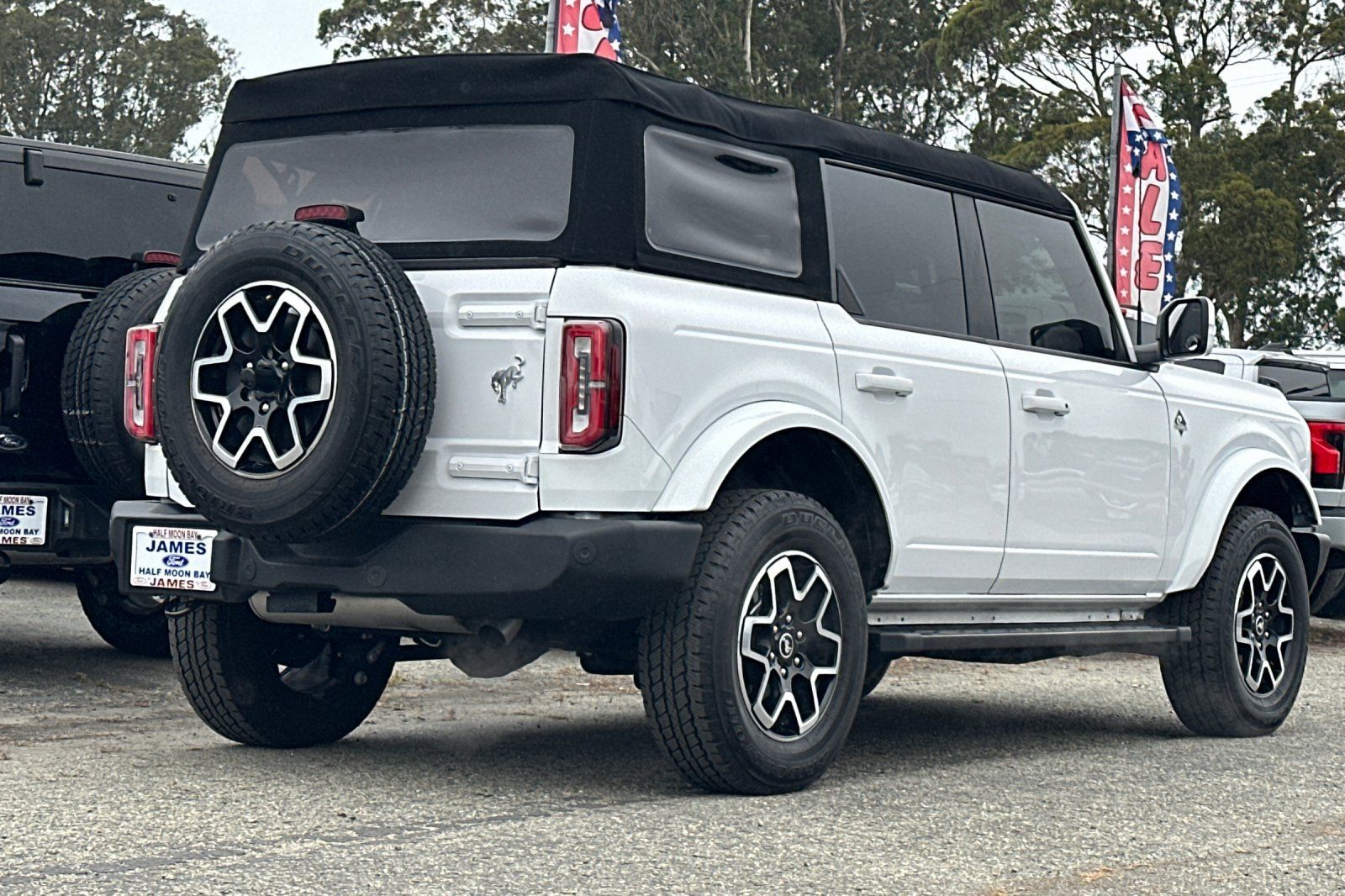 Used 2024 Ford Bronco Outer Banks AWD/4WD image 5