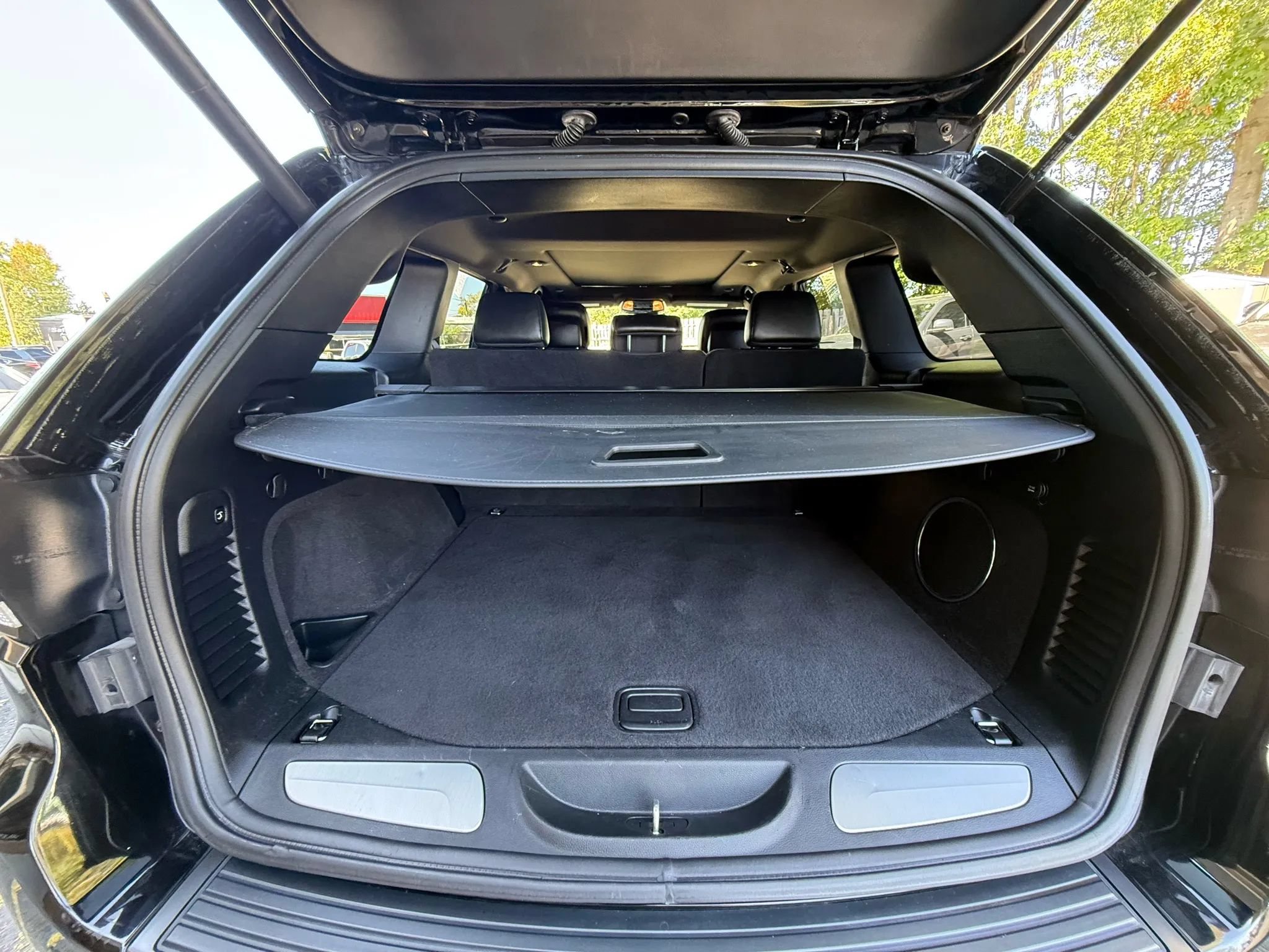 Used 2019 Jeep Grand Cherokee High Altitude AWD/4WD image 23