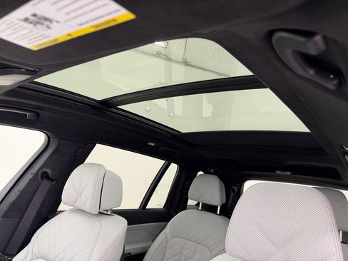 New 2026 BMW X7 xDrive40i image 16