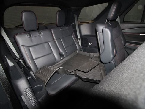 Used 2025 Ford Explorer ST AWD/4WD image 25