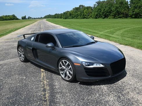 Used 2011 Audi R8 V10 AWD/4WD image 3