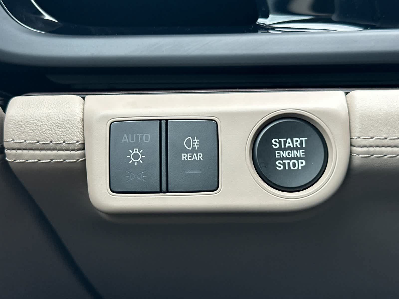 Certified 2026 Porsche Panamera 4 AWD/4WD image 31