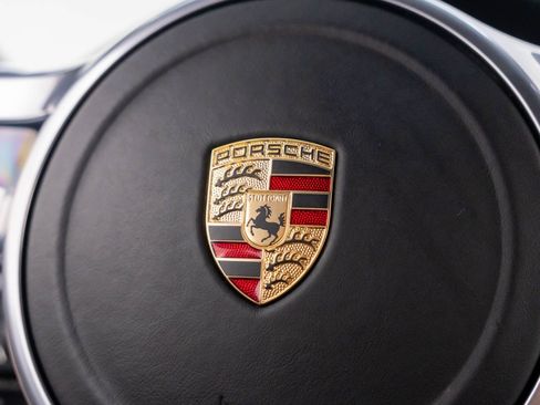 Used 2014 Porsche 911 GT3 w/ Carbon Interior Package RWD image 25