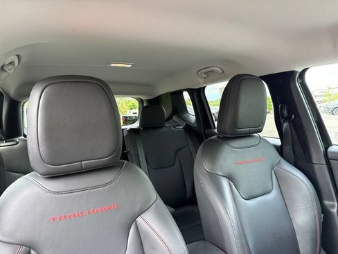 Used 2022 Jeep Renegade Trailhawk w/ Trailer Tow Group AWD/4WD image 24
