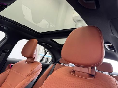Certified 2026 Mercedes-Benz C 300 Sedan image 6
