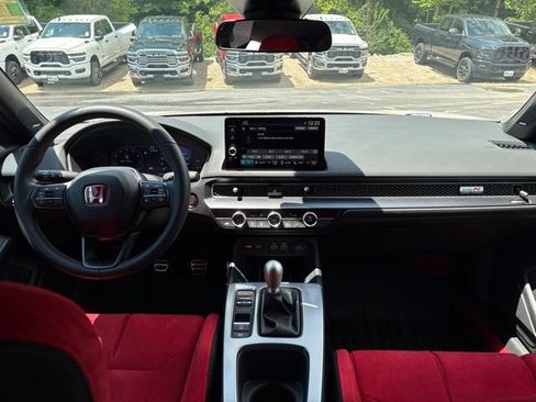 Used 2024 Honda Civic Type R image 13