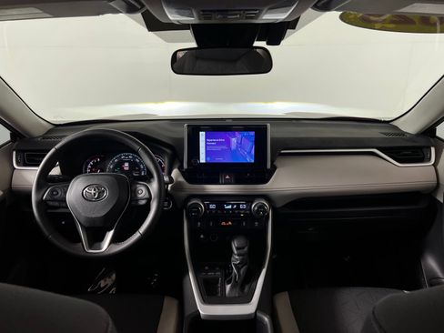 Certified 2025 Toyota RAV4 XLE w/ Convenience Package FWD image 23